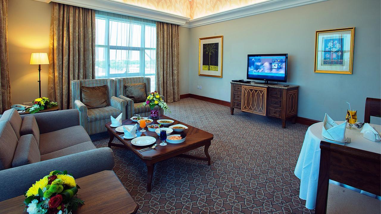 Ayla Hotel al-Ain Exterior foto